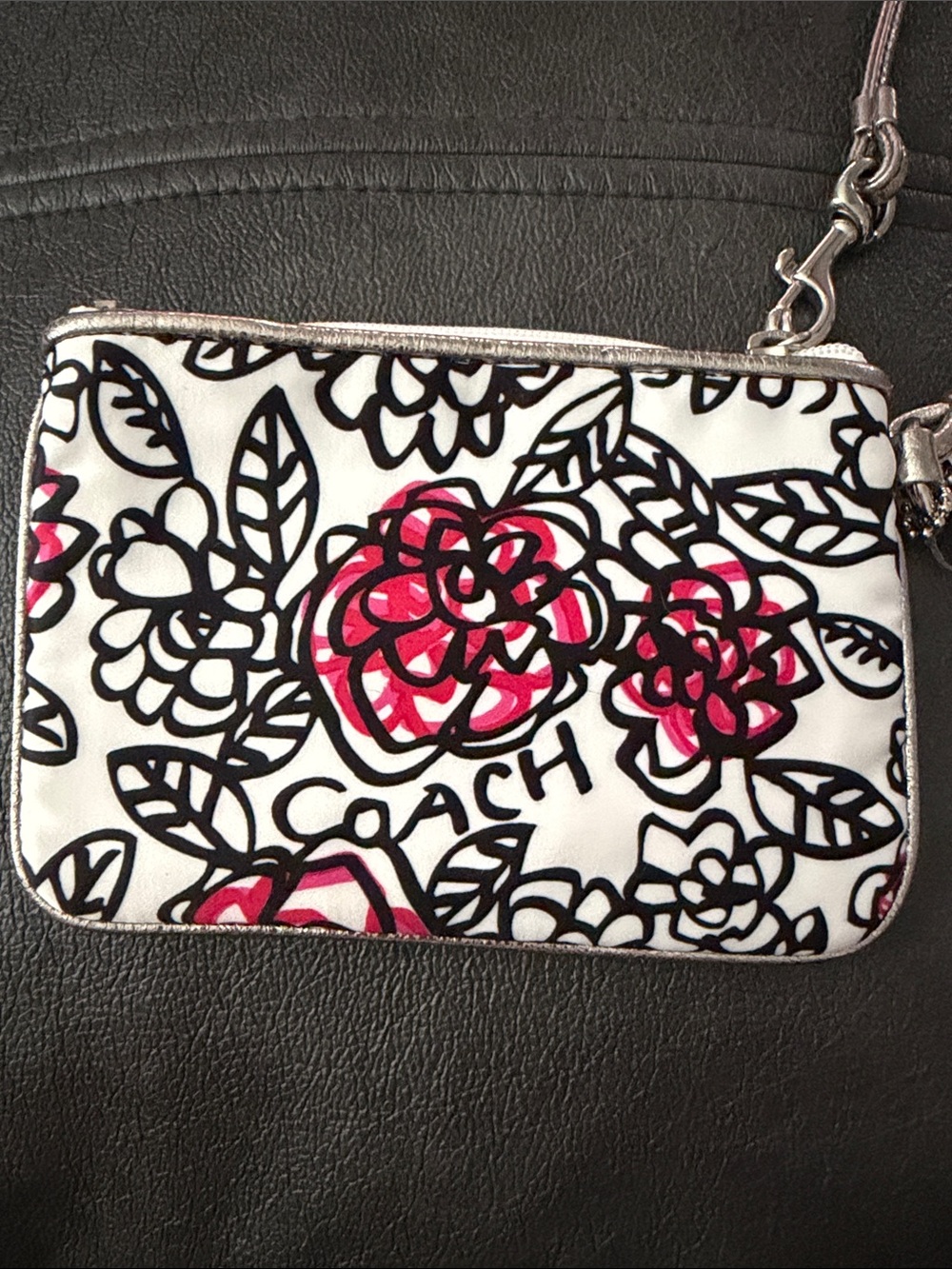 NWT Coach Floral Poppy Wristlet in White, Black & Pink - Picture 4 of 6